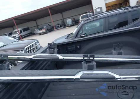 2024 Ram 2500 Laramie Crew Cab 4X4 6'4 Box z USA, uszkodzony, nr VIN 3C6UR5NL5RG383246